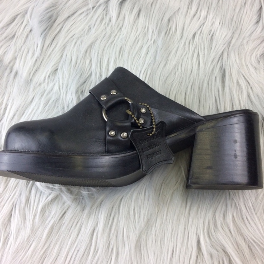 Black Dingo Moto Clogs, size 9, great condition